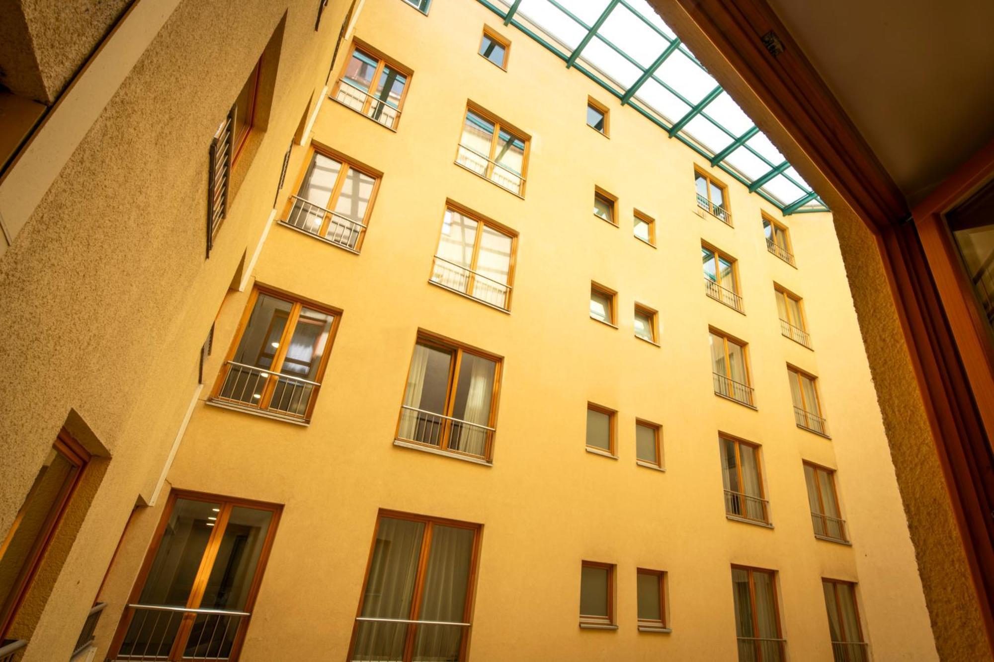 City Hotel Ljubljana Hotel