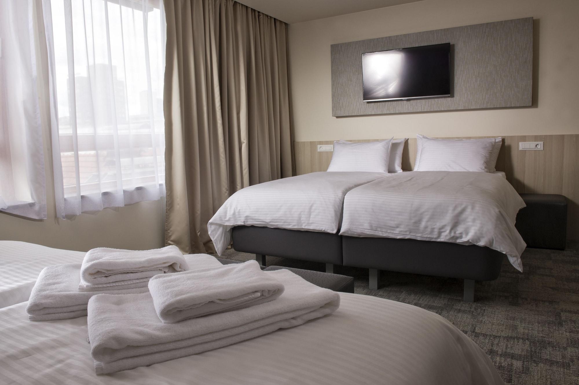 City Hotel Ljubljana Hotel 4*